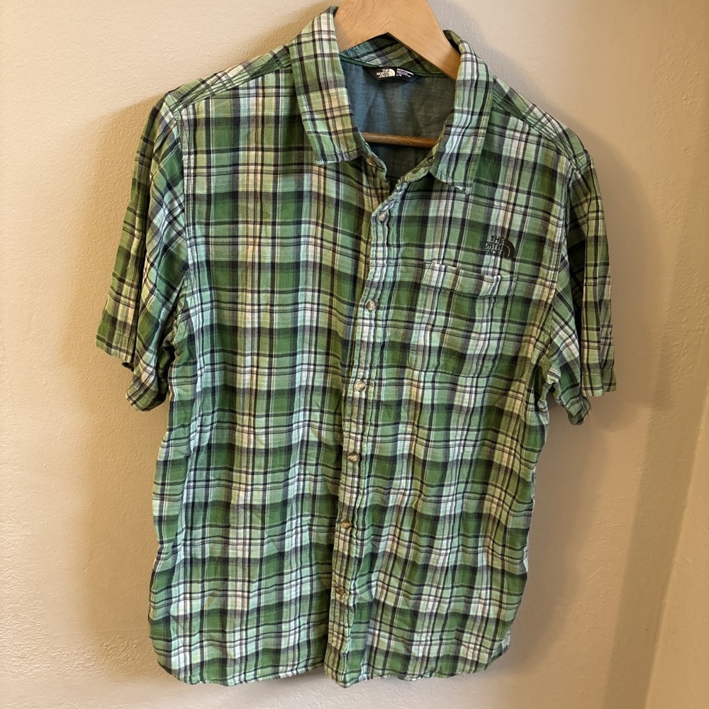 The North Face Mens Green Plaid Short Sleeve Button Up Shirt Large Cotton